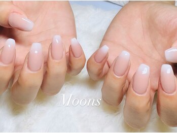ムーンズ(Moon's)/