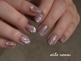 青みピンクの透明感ネイル
