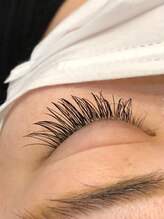 フリルアイビューティ 豊中店(Frill Eye Beauty)/