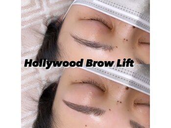 ファミーユ 太田(Fameu)/ハリウッドブロウリフト