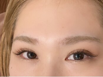 ビューティーアイラッシュ イオンモール広島府中店の写真/【最新LEDエクステ導入】汗、水に強く、モチUPの最強エクステ☆