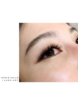 ナチュラル上品な目元にしたい