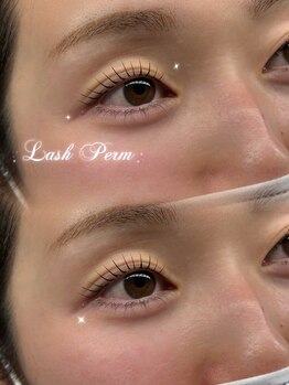 フルリバイアウラ(fleuri by aura)/まつ毛パーマ