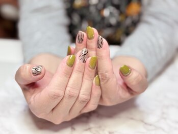 ネイルハウス ボーグ(Nail House VOGUE)/大人かわいいゼブラ柄ネイル