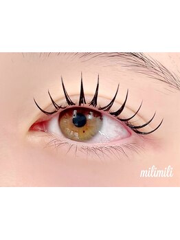 ナチュラル上品な目元にしたい