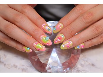 オトネイル(Oto Nail)/カラフル個性派ネイル