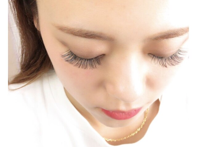 plume eyelash