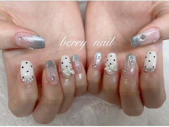 ベリーネイル(Berry nail)/