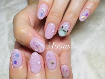ムーンズ(Moon's)/