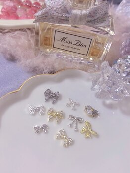 ピンクハルナネイル(pink haruna nail)の写真/SNSで話題のパーツが沢山！バレエコアパーツも！毎月更新されます♪当店のピンクカラーは100種類！
