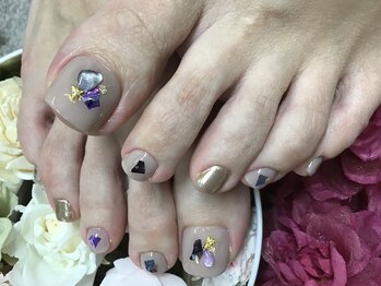 ネイルルーム 千美(room)/フットシェルネイル