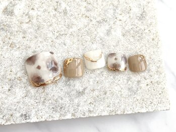 サロン ド モモ(salon de momo)/【foot】華やかデザイン