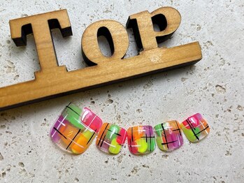 サロン ザ トップ(Salon the Top)/ネオンチェック