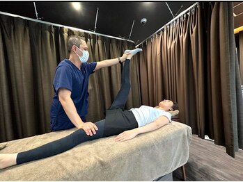 鍼灸院 満月/姿勢矯正ストレッチ