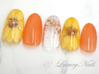 ラグジュアリーネイルズ アカバネ(Luxury Nails Akabane)/オトナ*手描き向日葵