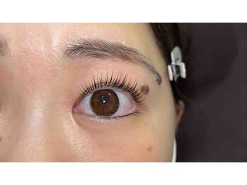 プラスアイ 銀座中央通り店/パリジェンヌ　担当：森田