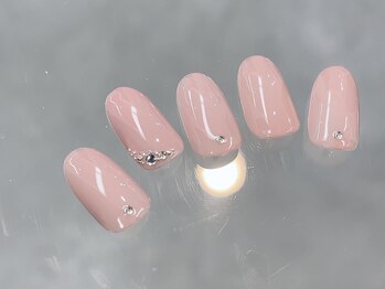 上品ピンクネイル