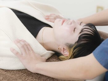 整体院 仁(JIN)の写真/【新規人気No.1】肩こりスマホ首卒業！肩首の負担を軽減！【筋膜整体90分/初回2,980】