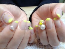アミュリー ネイル アトリエ(Amury nail atelier)/ビジュー パール ベージュ