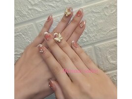 チックマグネットネイル