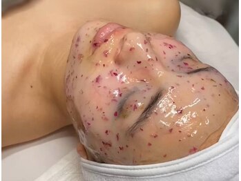 ラッシュガーデン(Lash Garden)の写真/ハードワックスとソフトワックスの良いとこどり&お肌への負担が少ない”ミンミンワックス”を使用！