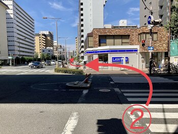 整体サロン アサヒ(Asahi)/ローソン前