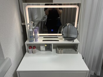 エードットクリニカルサロン 横浜(a.clinicalsalon)/【店内】メイク直しドレッサー