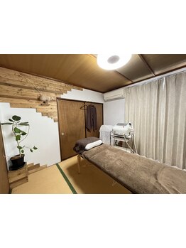 ゆったり空間で施術が受けられるサロン