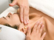 ラローズ(La Rose)/デコルテ～ヘッドまでマッサージ