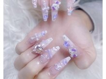 ゴテゴテネイルの雰囲気（【新宿/デザイン持ち込み】再現度◎何でもつけられます）