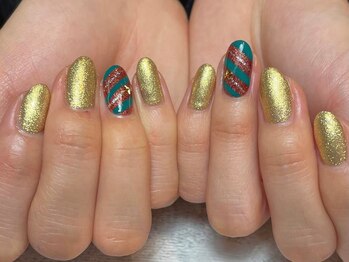 メイヴン(Maven)/クリスマスネイル