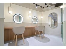 ラヴェスト 市川店(LOVEST)の雰囲気（お化粧直しスペース完備◎リファアイロンご自由にお使い下さい）