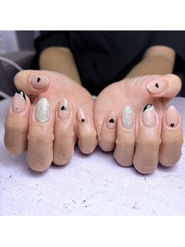 エムズネイル(M’s NAIL)/ハートホロデザイン