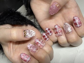 strawberry ネイル