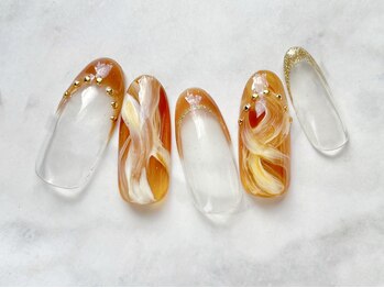 ターラ(Tara)/ニュアンスキャラメルネイル