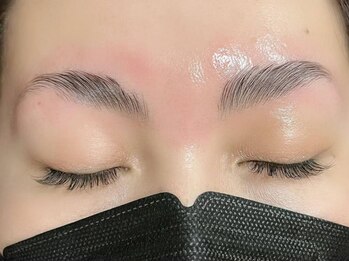 リーベアイラッシュ 東久留米店(Liebe eyelash)/ハリウッドブロウ＋エクステ