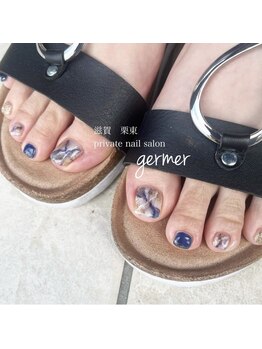 大理石風のフットネイル♪