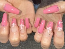 ディエム(diem.)/ピンククロム風ネイル