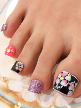 カラーズ 浜松店(colors)/フットデザイン自由￥7480