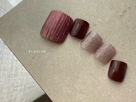 ピンクブラウンフットネイル