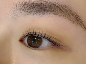 メモト 天王寺あべの店(memoto)の写真/根元から立ち上げ自然なぱっちり目元を叶える♪まつげパーマ