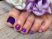 ラウト デコレーションアンドネイルサロン(Lauto Decoration&Nail Salon)/パープル系フットネイル