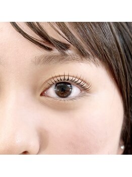 エミュ バイ ミュゼ ドゥ ソルシエール(emu. by Musee de Sorciere)/オーダーメイドパーマ リフト