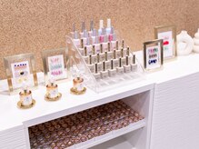 アウラ(aulla)の雰囲気（あなただけのネイルに♪カラーも豊富にご用意しております！）