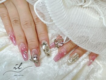 イル 神戸店/埋め尽くし×チークネイル