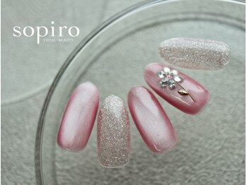 ネイルトータルビューティー ソピーロ(sopiro)/Monthly Design