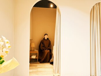 ムスビ(MUSUBI)の写真/寝ても取れない重だるさに。滝汗デトックスで「体が軽い！」を取り戻す、至福の強制リセット体験を。