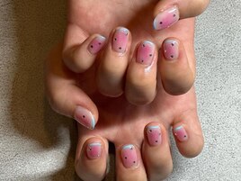 いちご風チークネイル