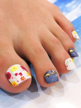 カラーズ 浜松店(colors)/フットデザイン自由￥7480