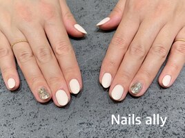 ホワイト×シルバーグリッター